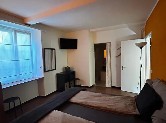 בית הארחה Charming In The Heart Of